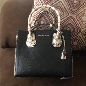 Micheal Kors bag